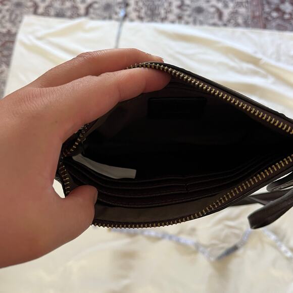 NWT Faux Leather Small Brown Crossbody Bag Travel Safety Secure Boho Minimalist - Picture 2 of 8